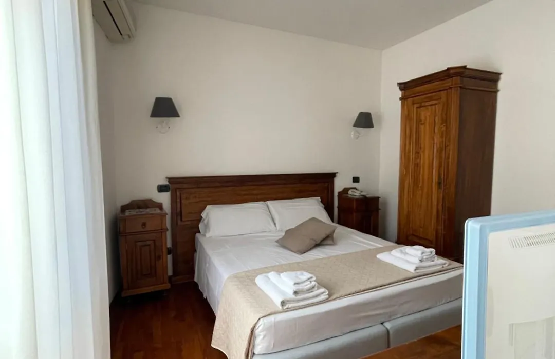 Hotel La Piazzetta-1