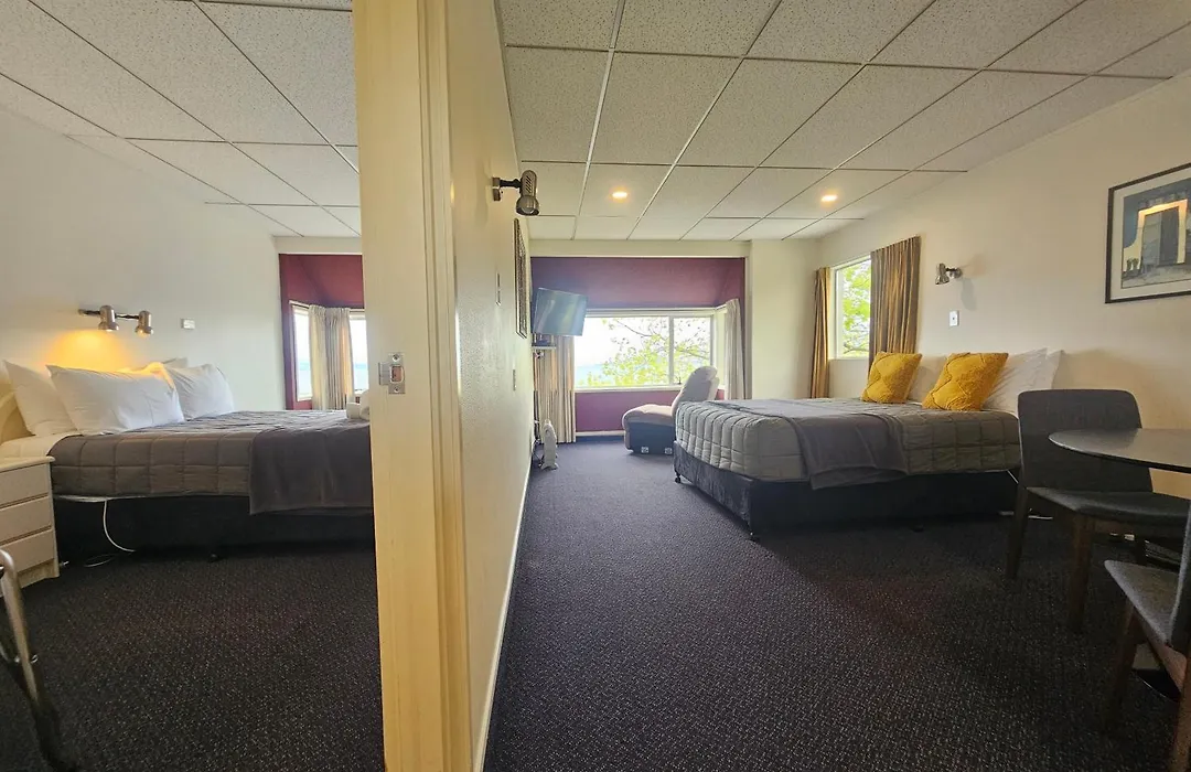 Tui Oaks Motel-1