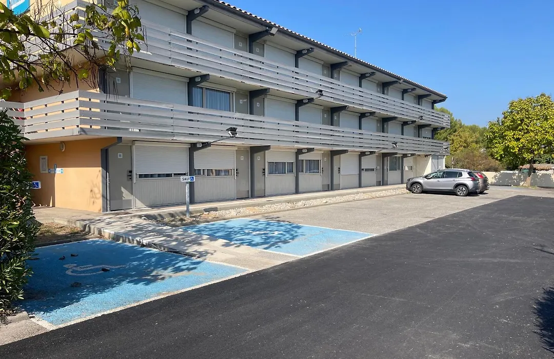 Kyriad Direct Montpellier Saint Jean De Vedas - La Peyriere-1