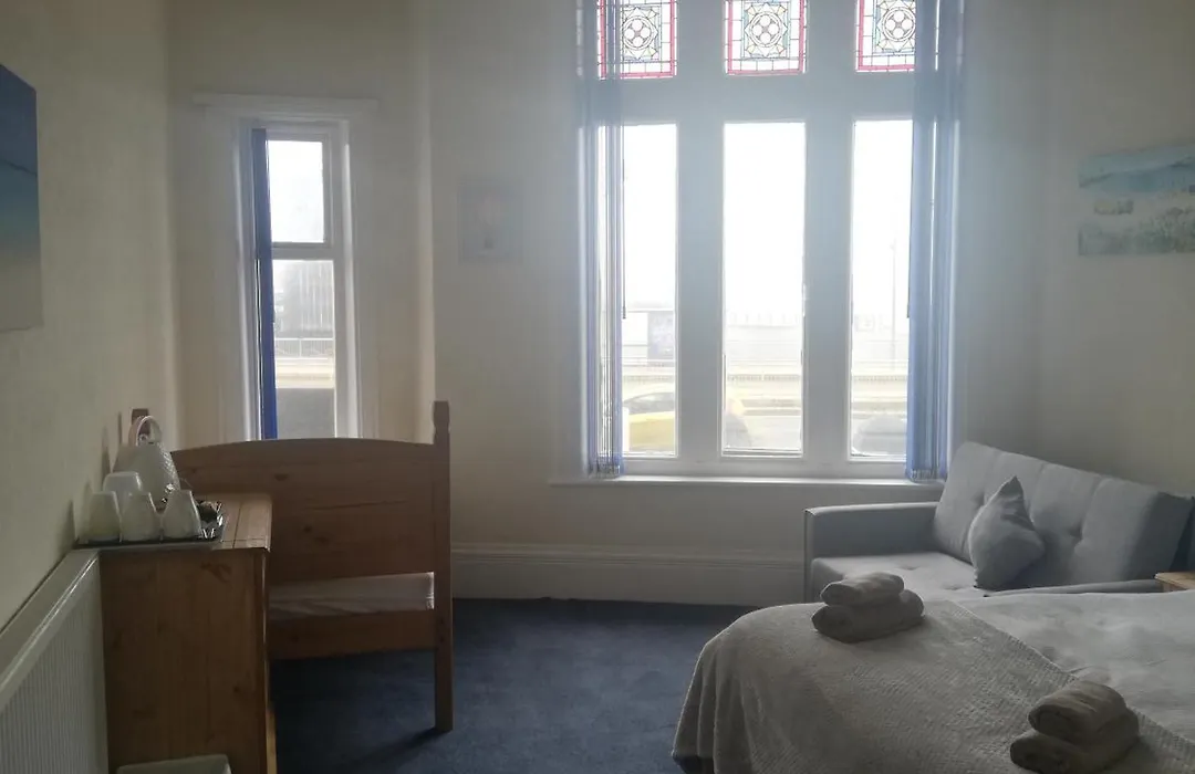 Camelot Seafront Hotel-1