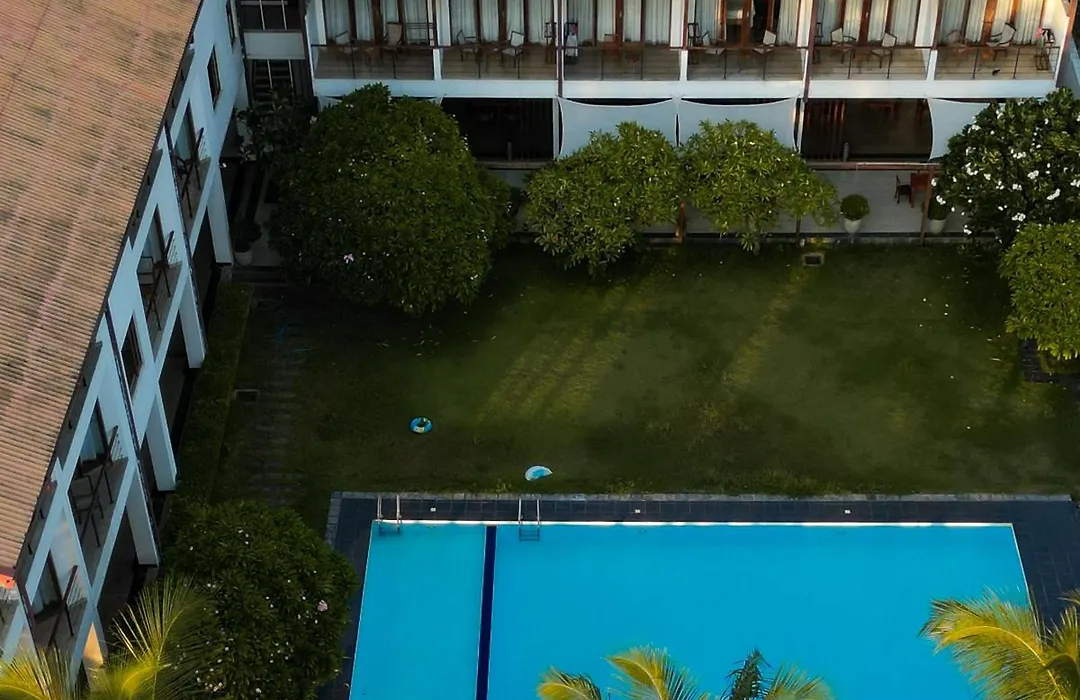 Cardamon Hotel Nilaveli-1