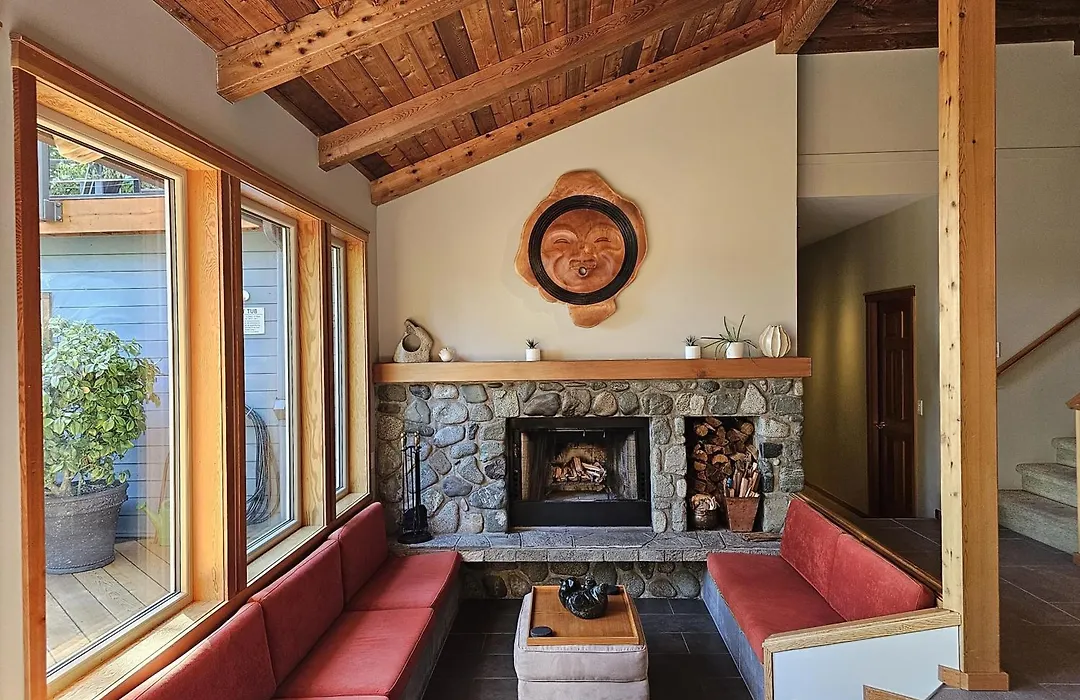 Snug Harbour Inn-1