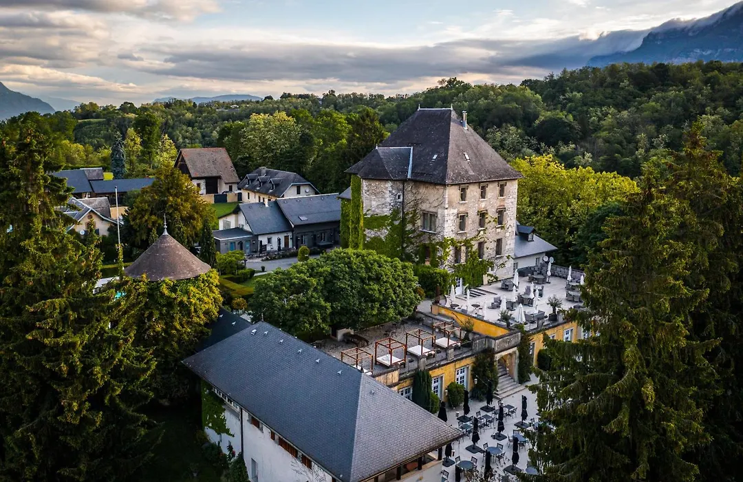 Chateau De Candie-1