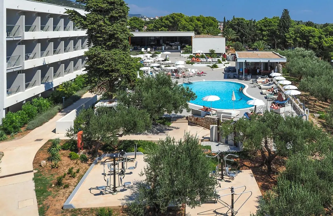 Pharos Hvar Bayhill Hotel-1