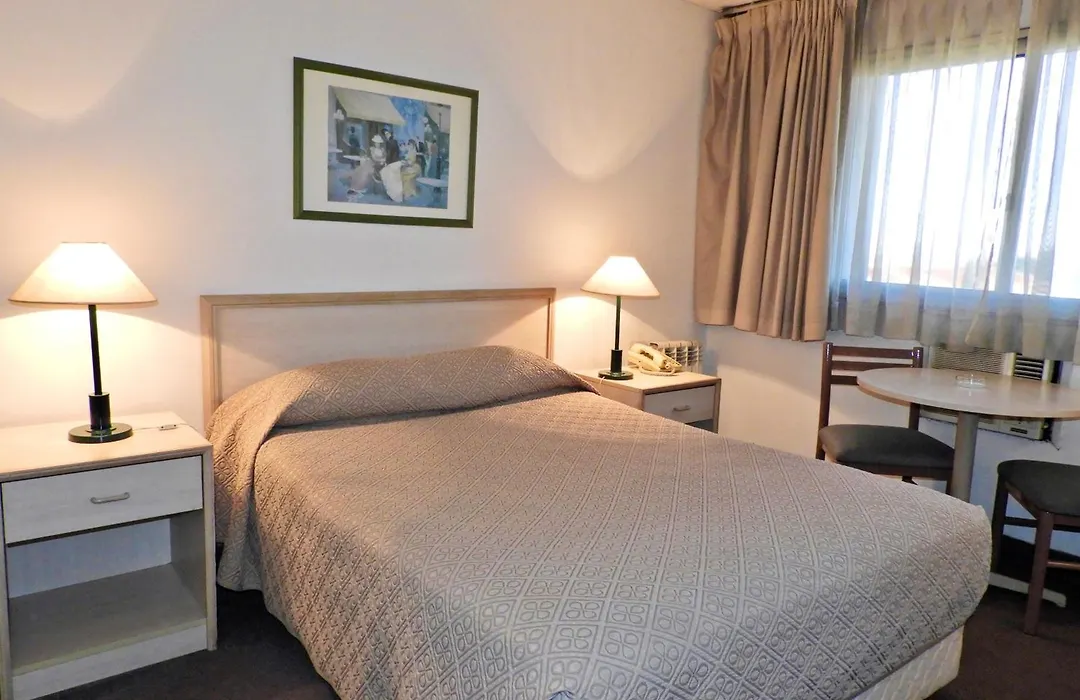 Hotel Tres Cruces-1