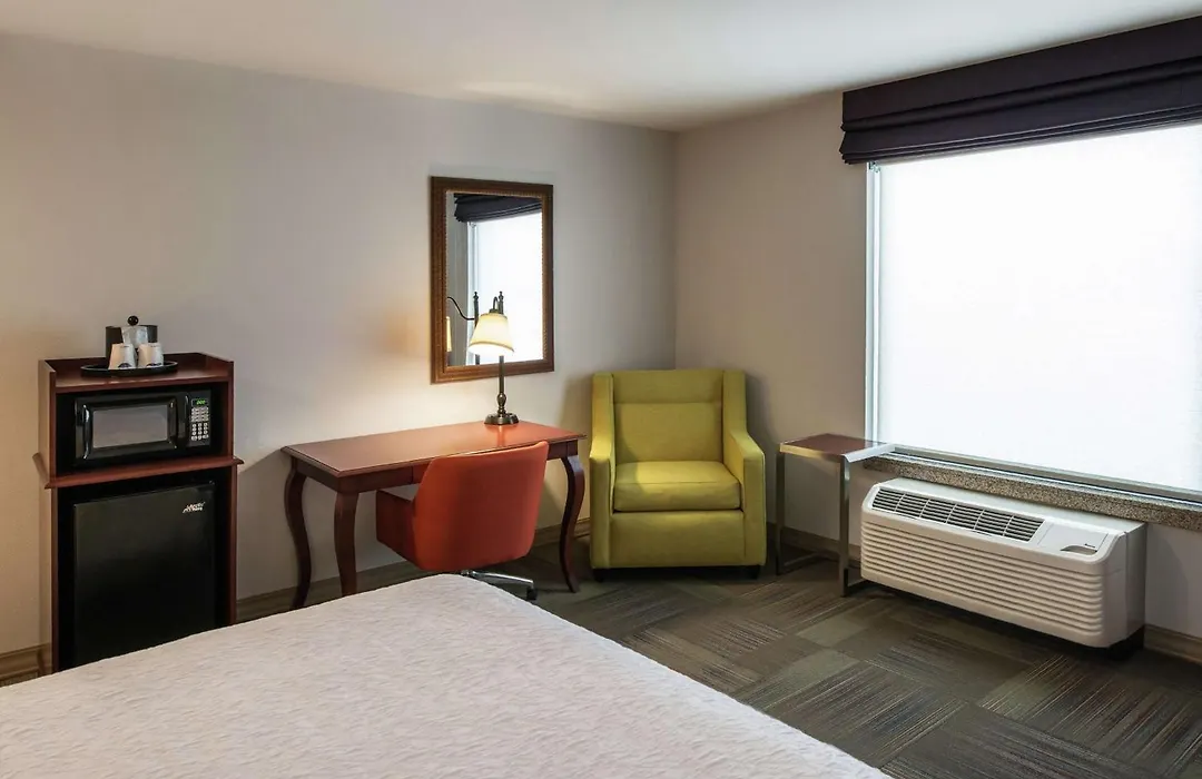 Hampton Inn & Suites Rifle-1
