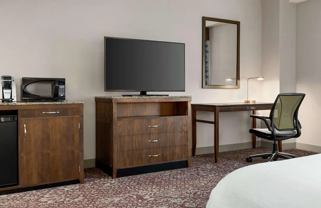 Hilton Garden Inn Louisville Downtown-1