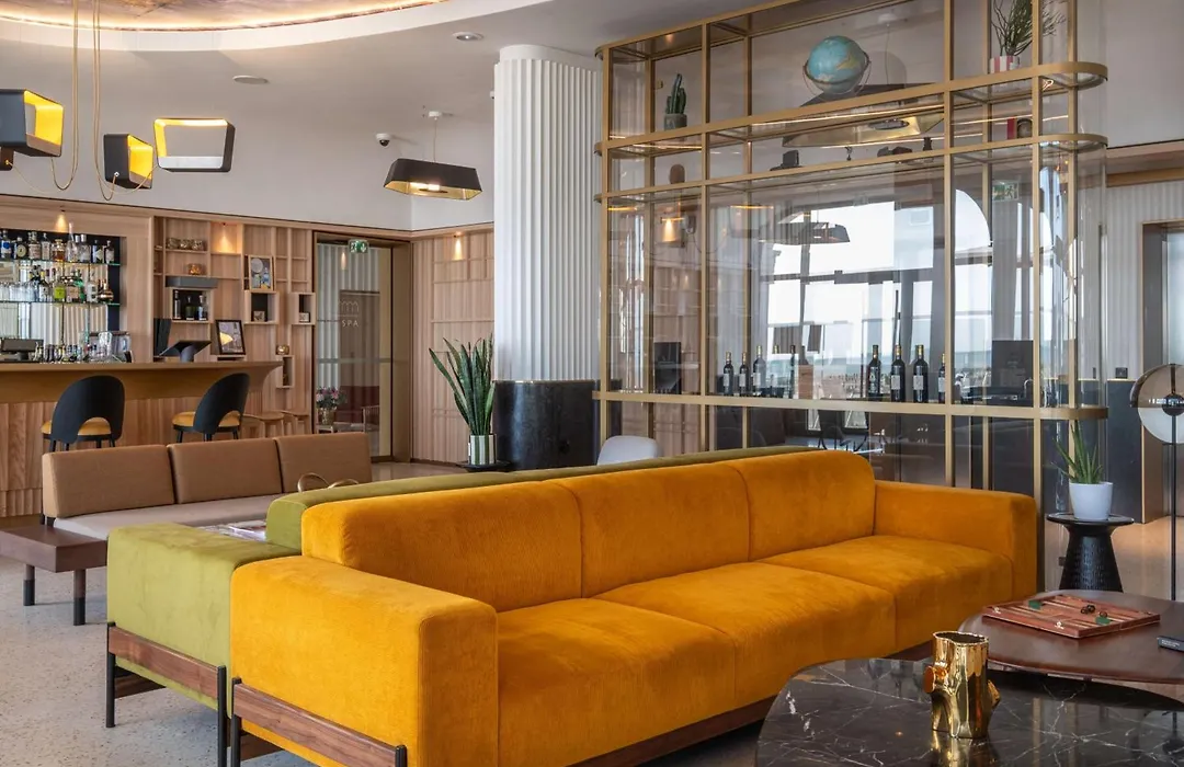 Radisson Blu Grand Hotel & Spa, Malo-Les-Bains-1