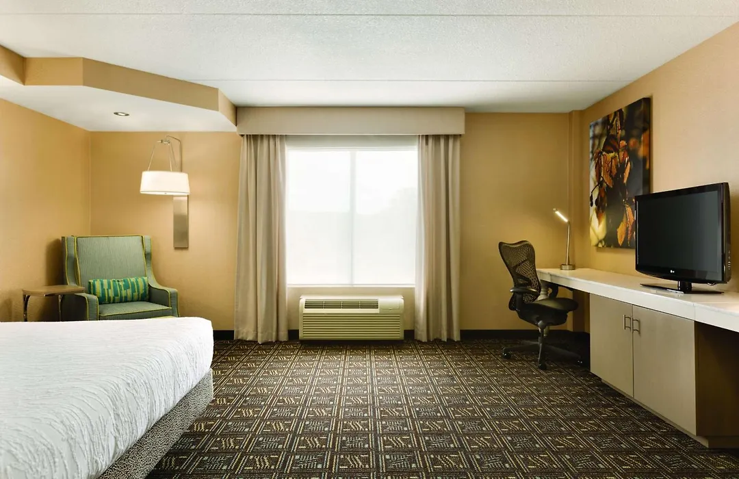 Hilton Garden Inn Niagara-on-the-Lake-1