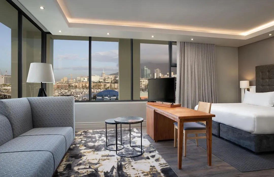 Protea Hotel By Marriott Cape Town Waterfront Breakwater Lodge-1