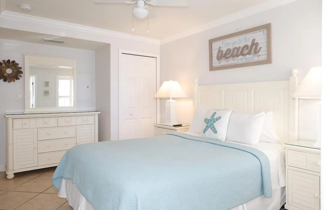 Barefoot Beach Resort-1