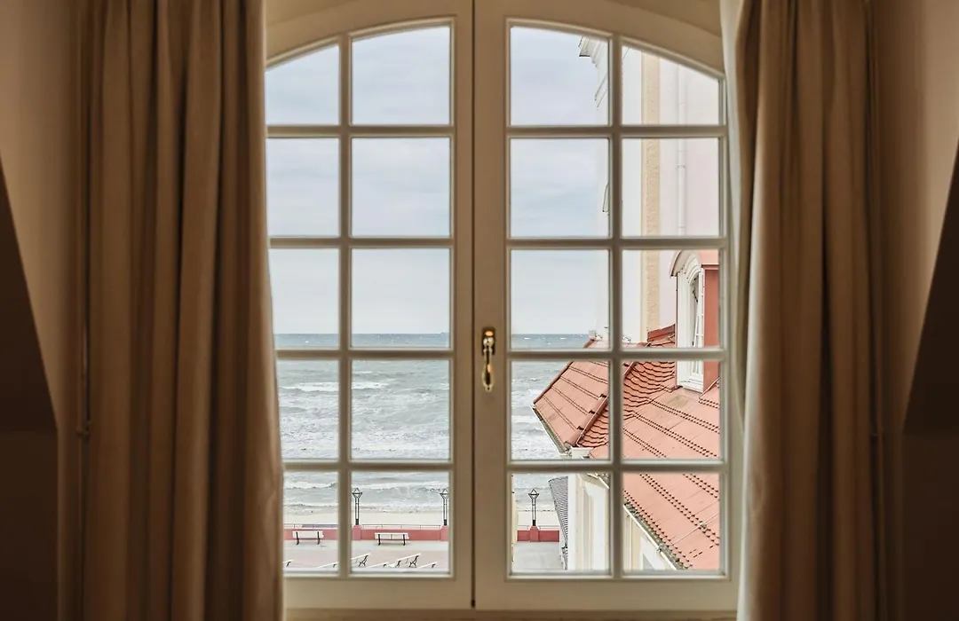 Travel Charme Kurhaus Binz-1