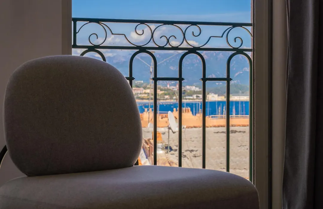 Hotel POZZO DI BORGO-1
