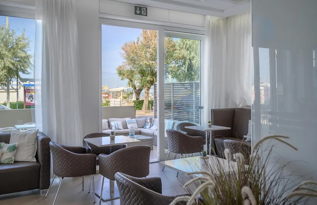 Hotel Augustus- Direttamente sul mare-1