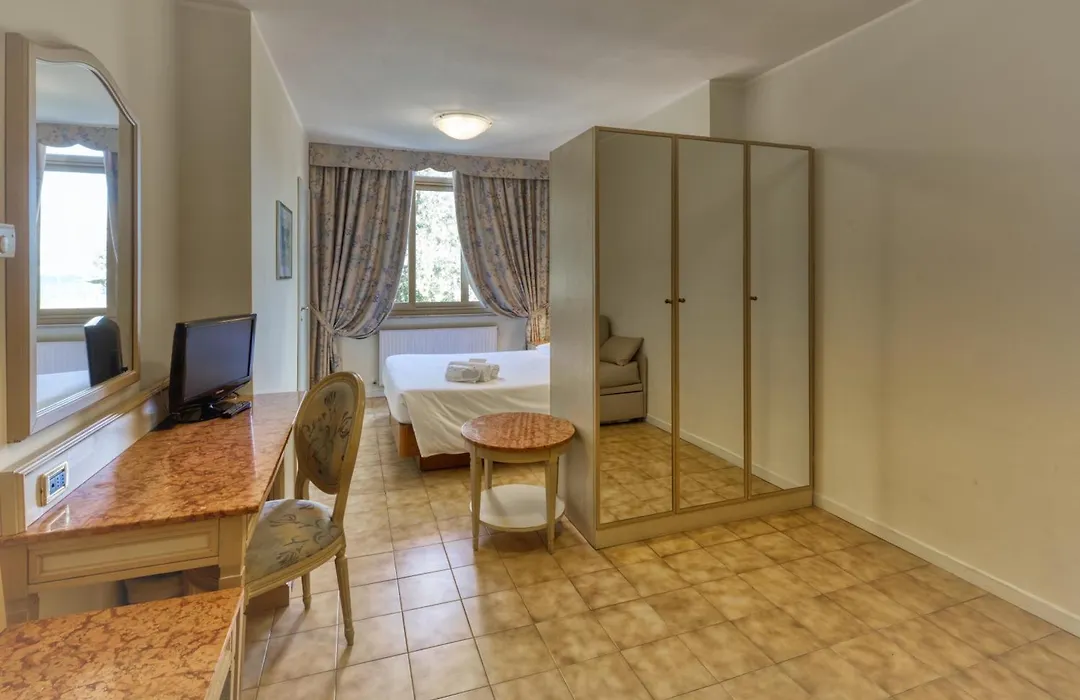 Ena Hotel-1
