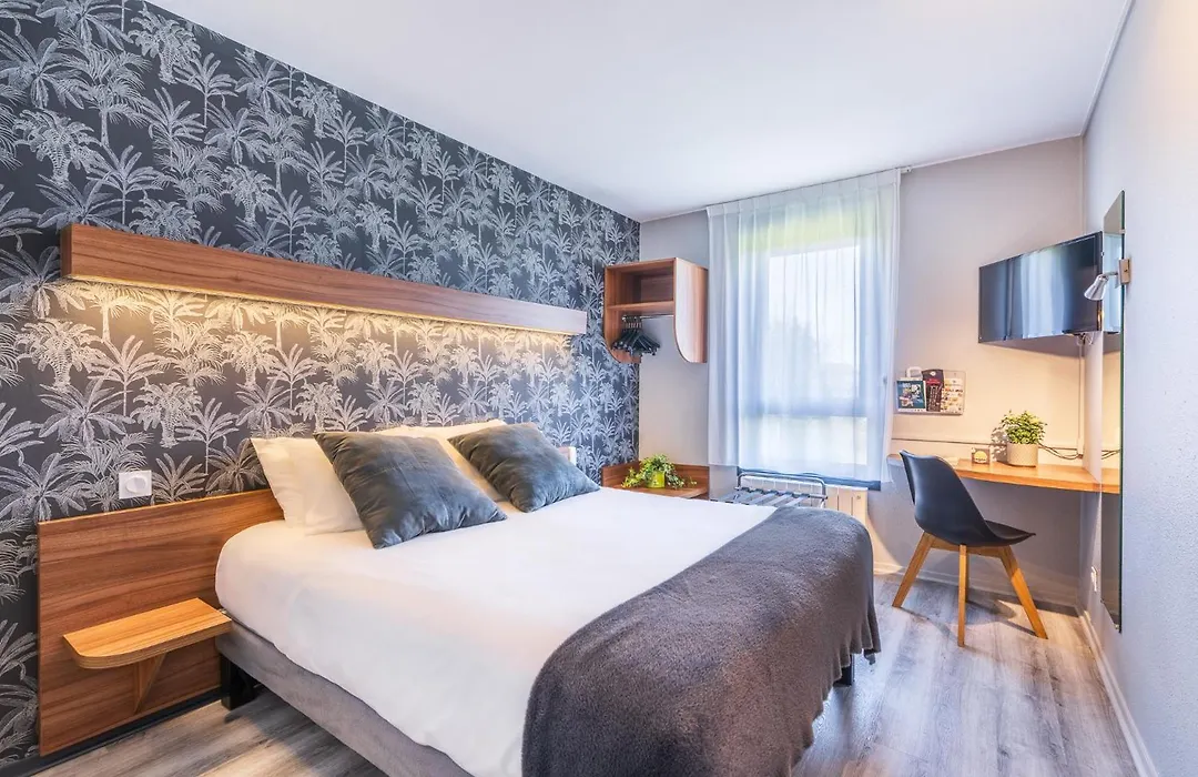 Logis Hotel Restaurant Le Sainte Mere-1