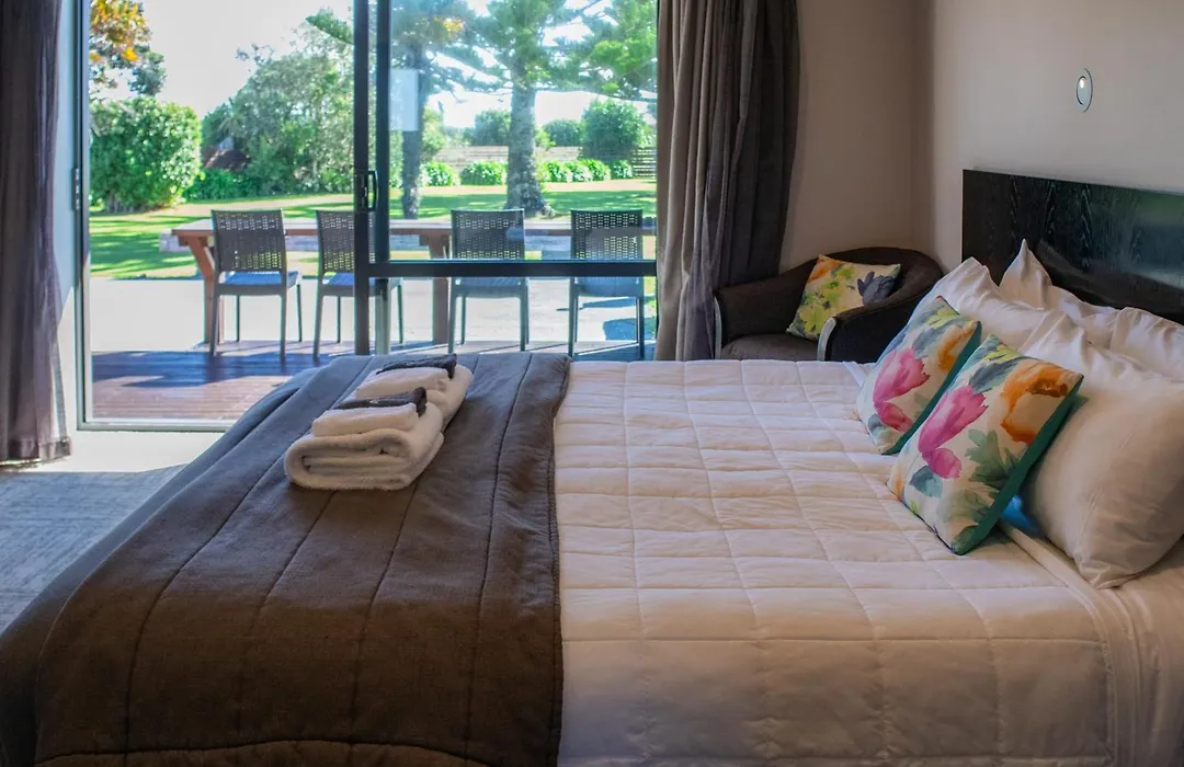 Paroa Hotel-1