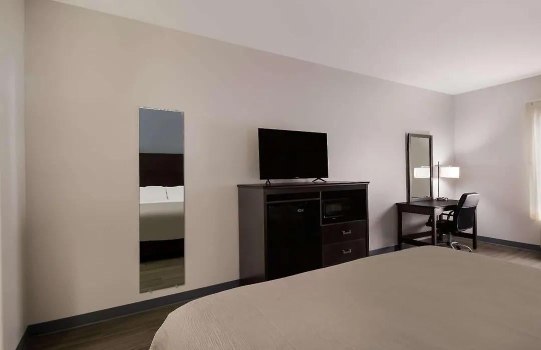 Quality Inn Columbia I-65-1