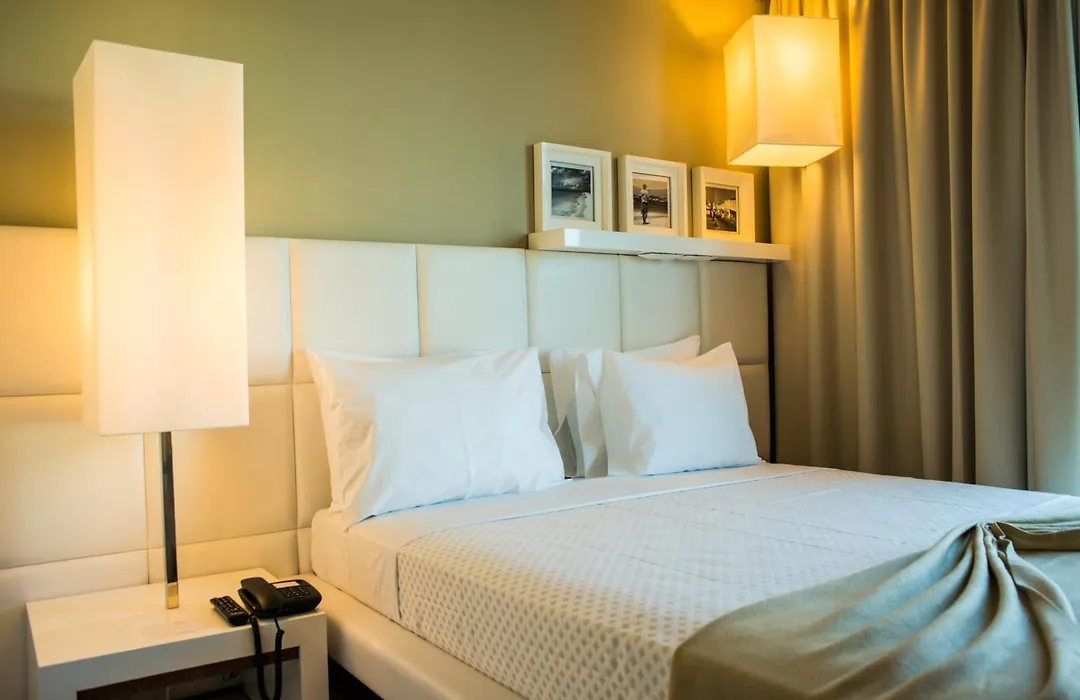 Hotel Vip Praia-1