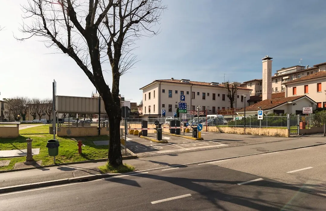 Hotel Piroscafo-1