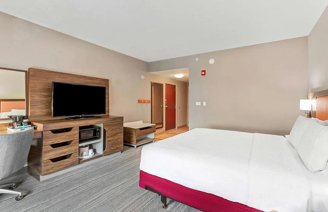 Hampton Inn & Suites Orlando-Apopka-1