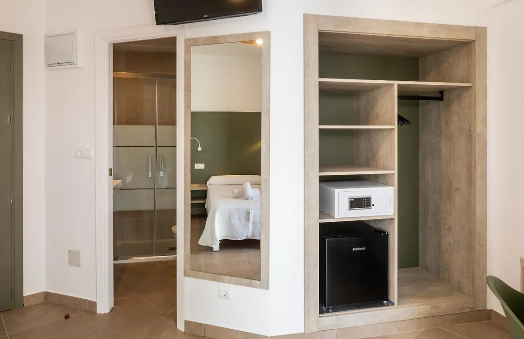 Hostal Alicante-1