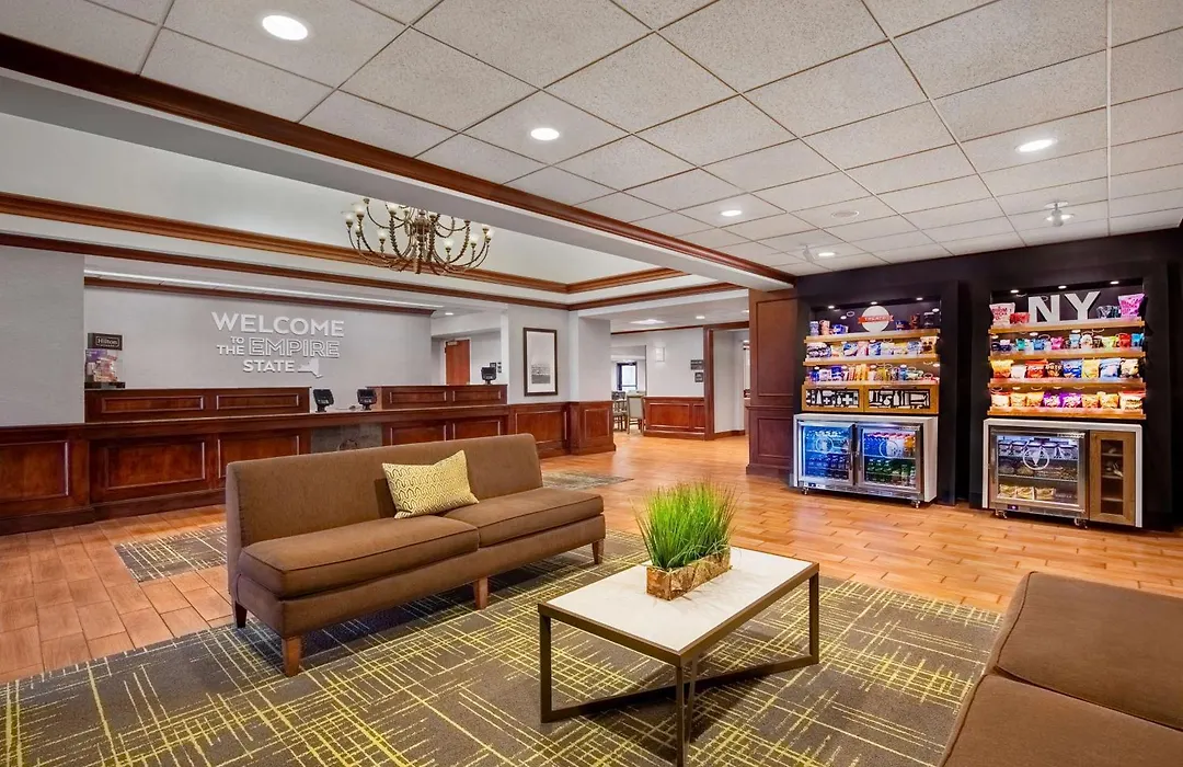 Hampton Inn Long Island-Brookhaven-1