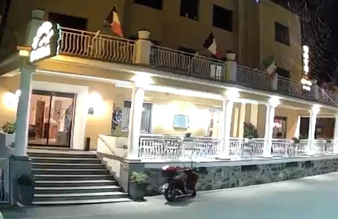 Hotel Dora-1