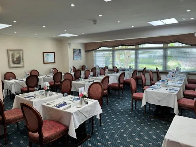 Runnymede Court Hotel-1