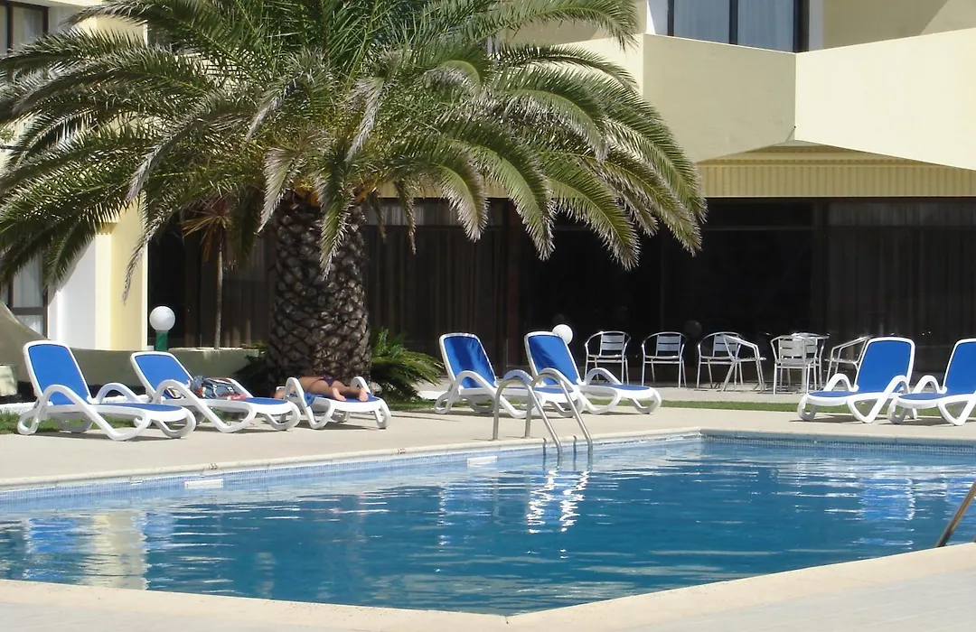 Hotel Caravelas-1