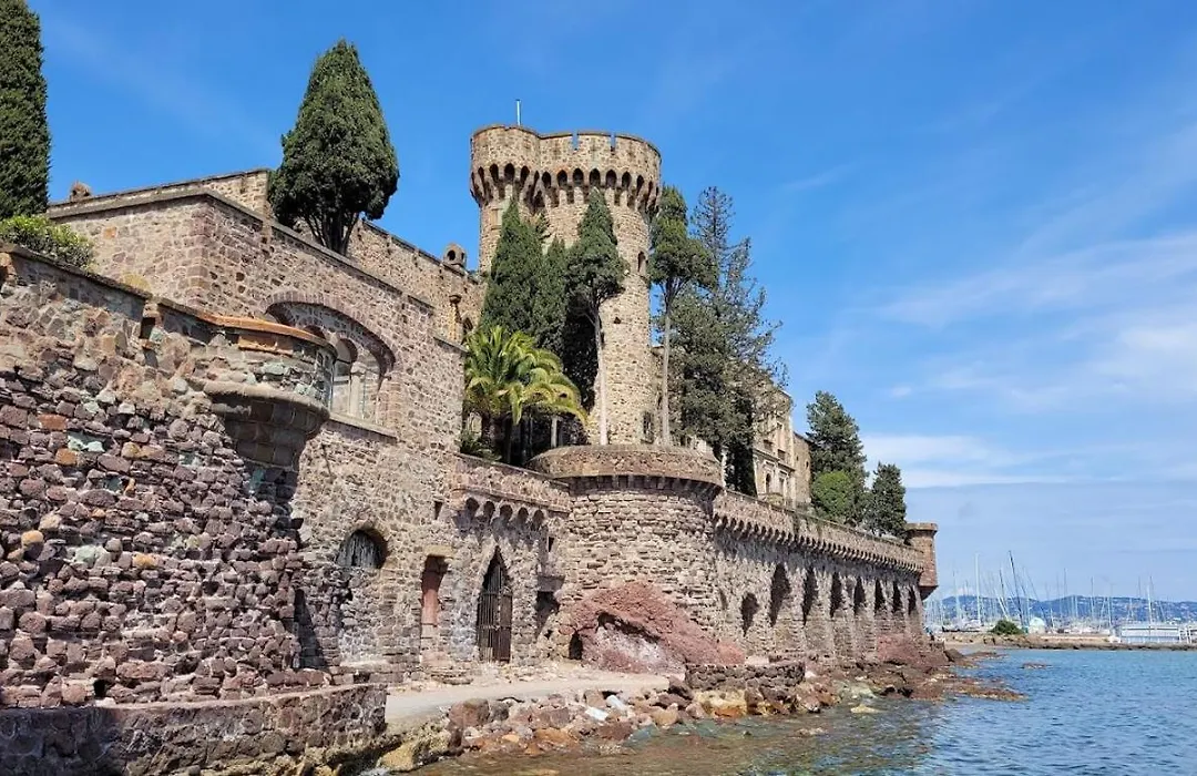 Boutique Hotel De La Corniche D'Or-1