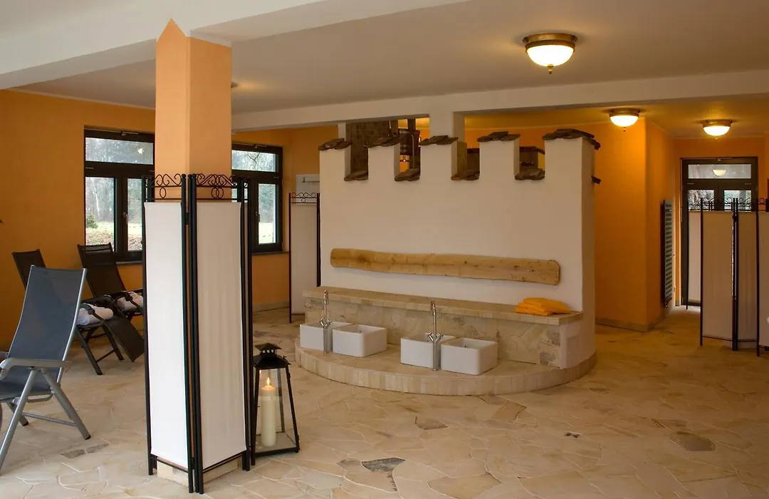 Hotel Wasserschloss Mellenthin-1