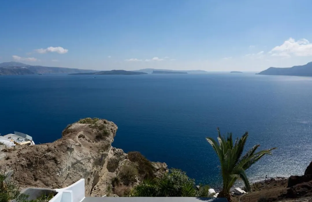 Villaki Oia-1