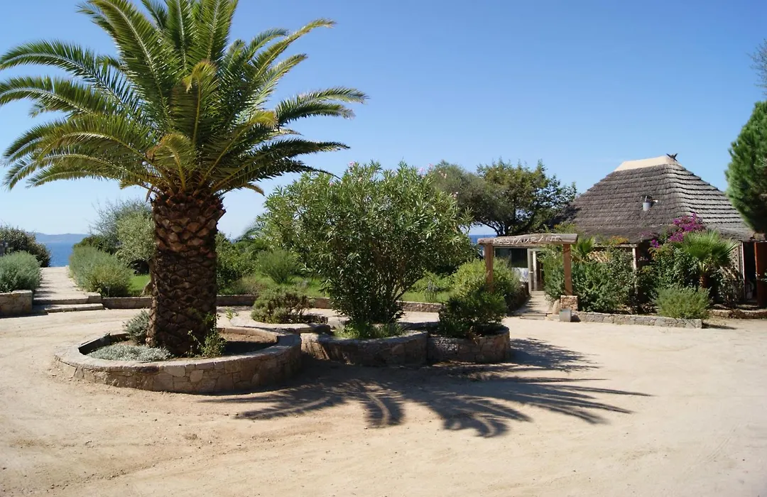 Hotel Le Ruesco-1