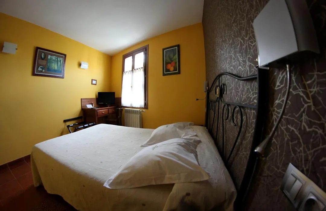 Hotel Rural Cuartamenteru-1