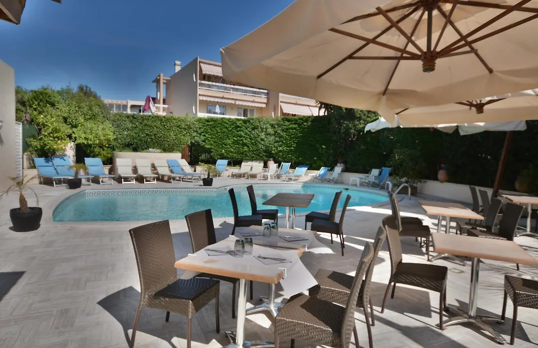 Hotel Restaurant De La Mer-1