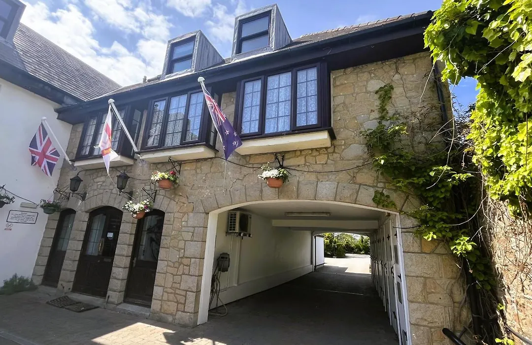 Le Friquet Hotel-1