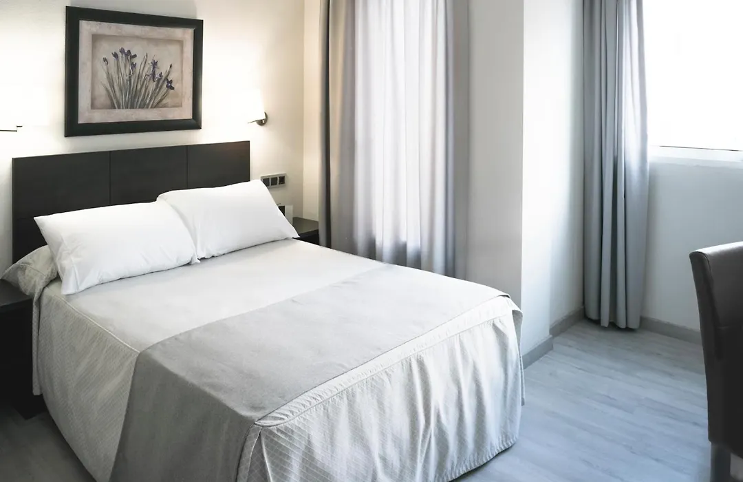 Hotel Cristina-1