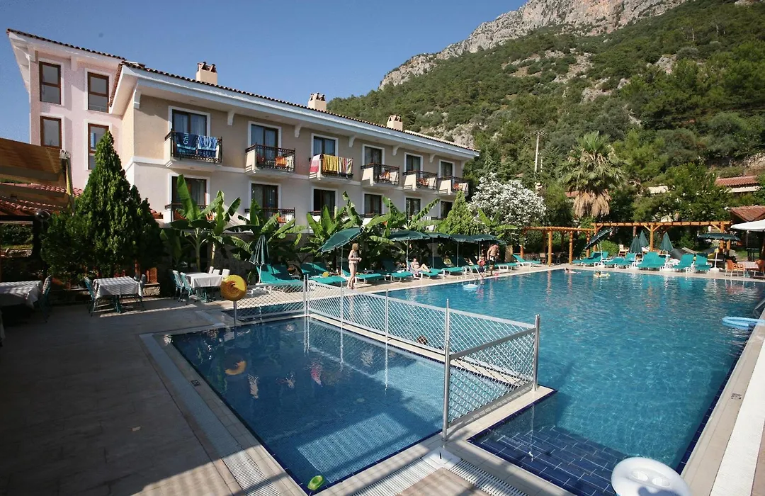 Perdikia Beach-1