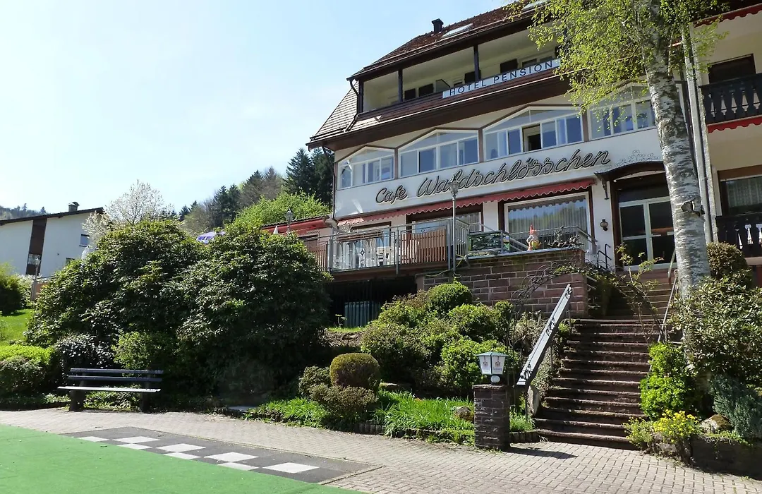Waldschlösschen-1