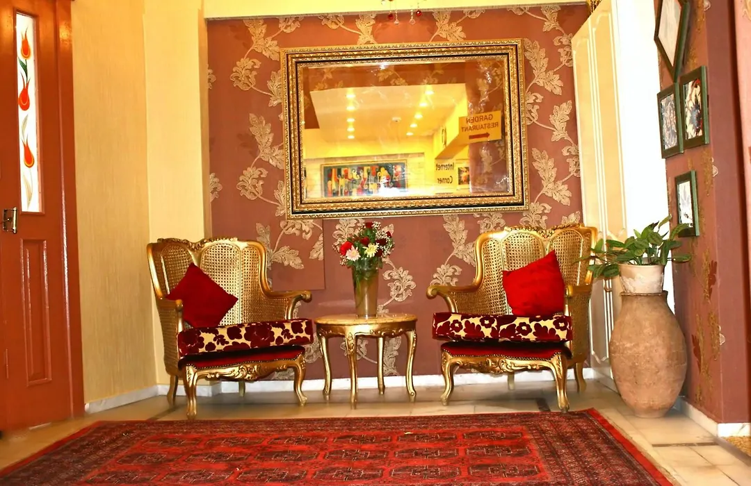 Divas Hotel-1