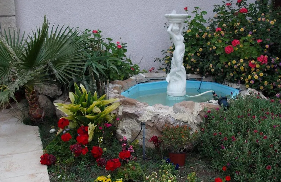 Hilltop Gardens Hotel Apartments-1