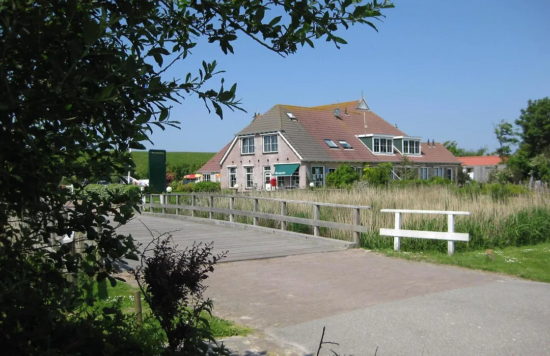 Bed And Breakfast De Zeehoeve-1