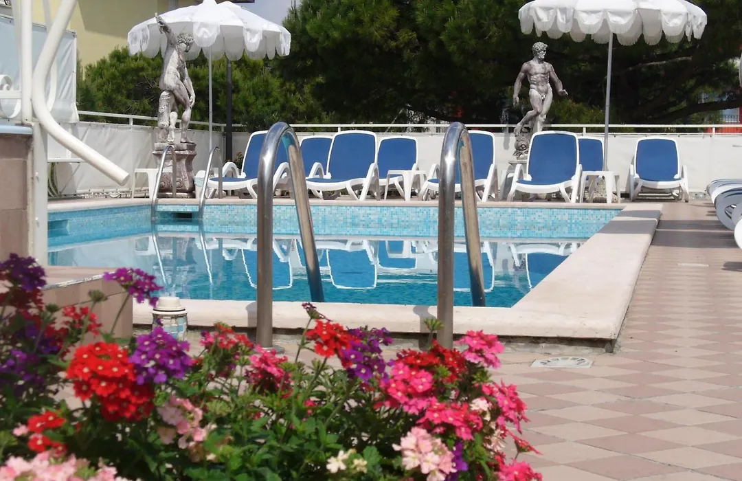 Hotel Trevi-1
