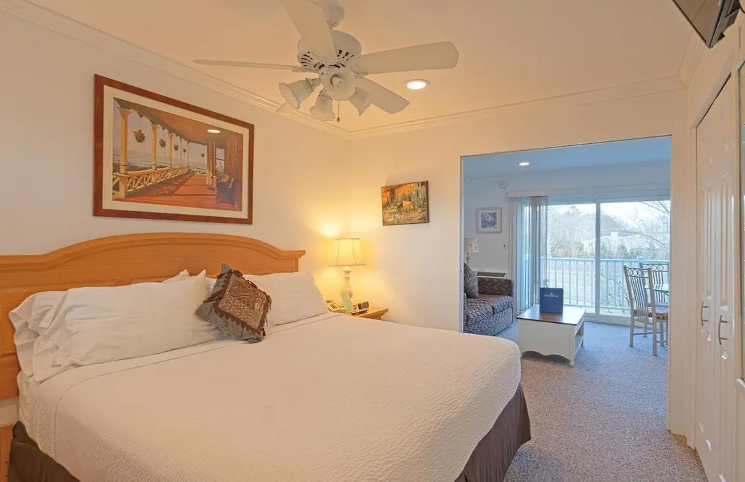 East Hampton House Resort-1