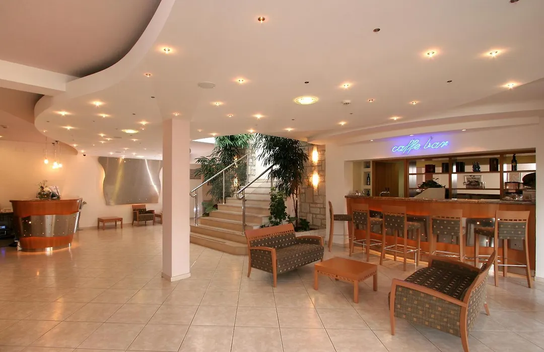 Hotel Flores-1