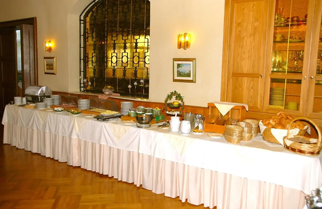 Hotel Velden Bacherlwirt-1