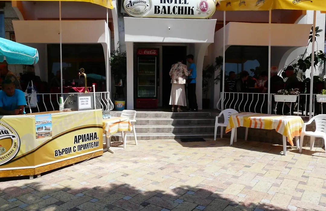 Family Hotel Balchik-1