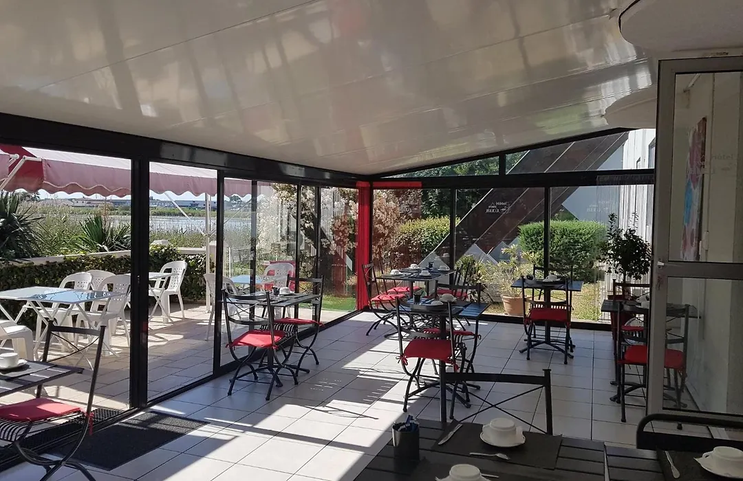 Hotel Point Bleu Sete Frontignan-1