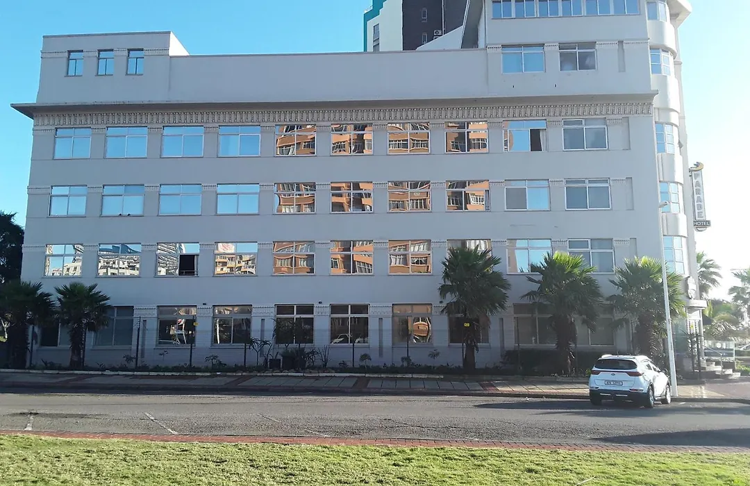 Parade Hotel-1
